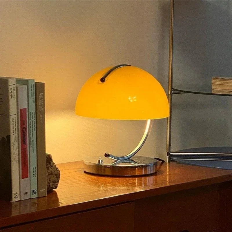 PIERRE TABLE LAMP